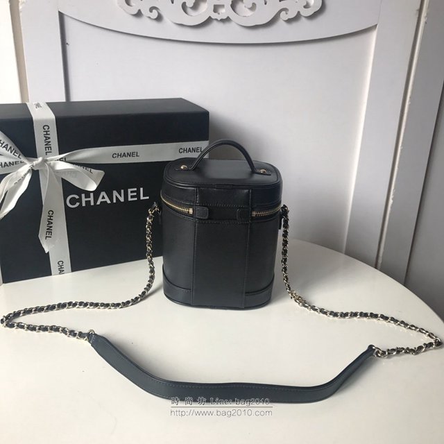 Chanel女包 AS0323 2019 vintage早春新款 香奈兒大雙C手提水桶化妝包 香奈爾鏈條女挎包  djc2825